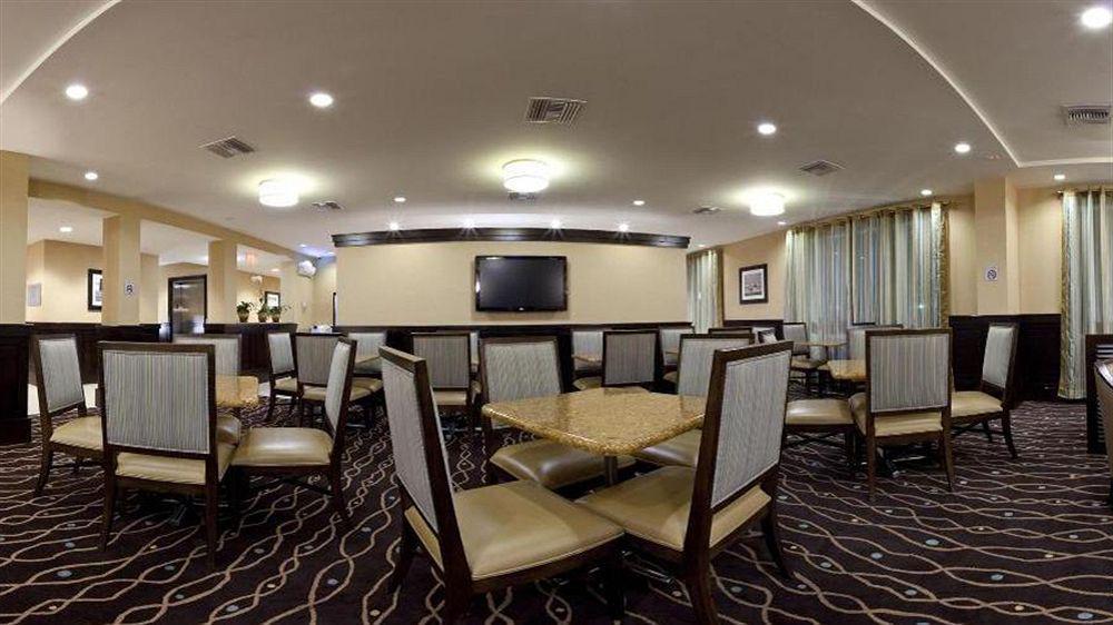 Holiday Inn Express Jacksonville Beach By Ihg Bagian luar foto